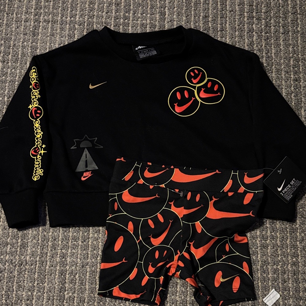 Nike Black and Orange Smiley Face Set